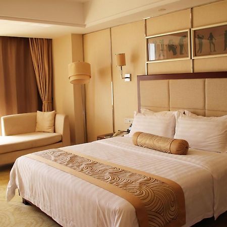 Aoyuan Golf Hotel Canton Extérieur photo