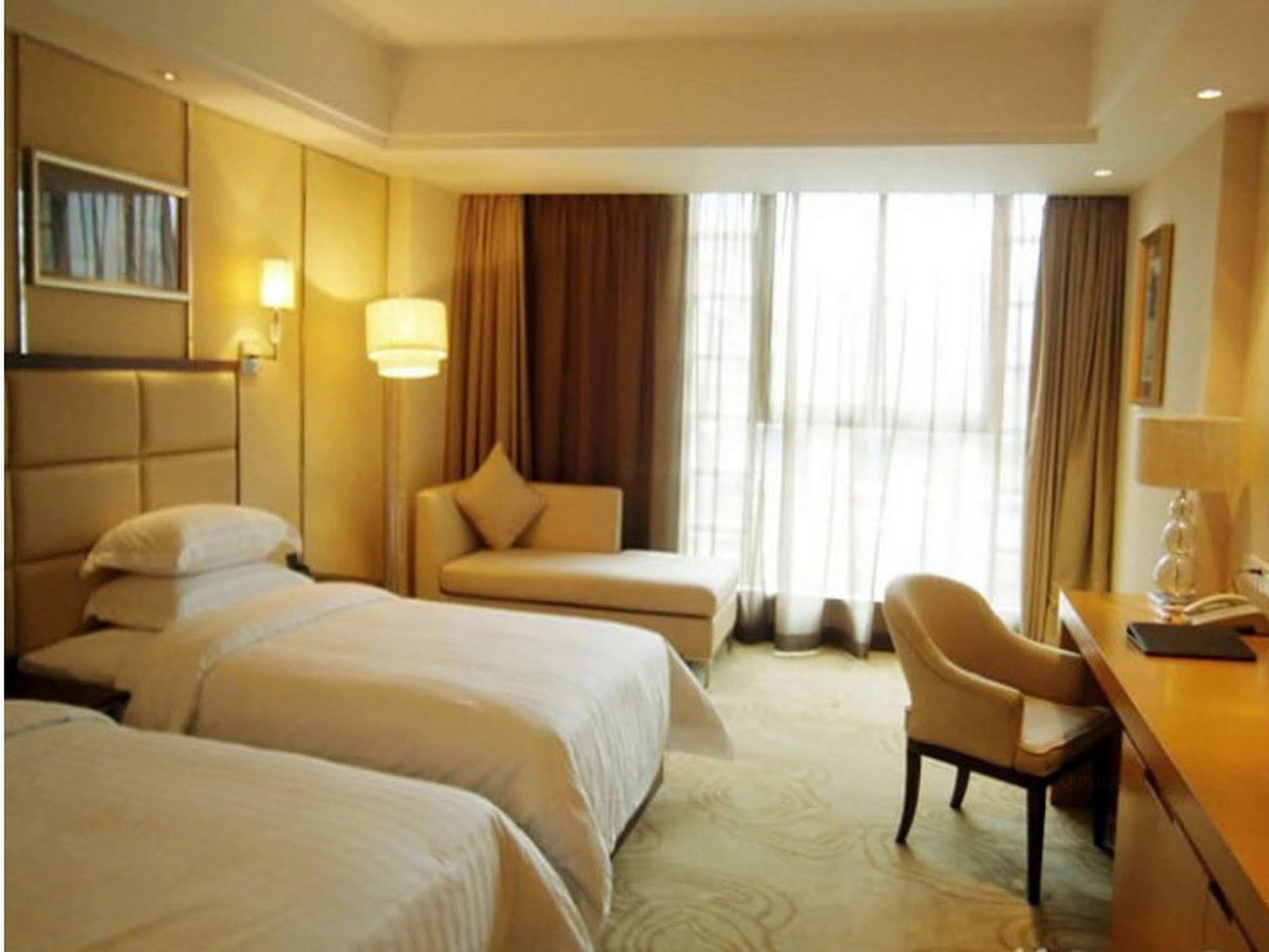 Aoyuan Golf Hotel Canton Extérieur photo