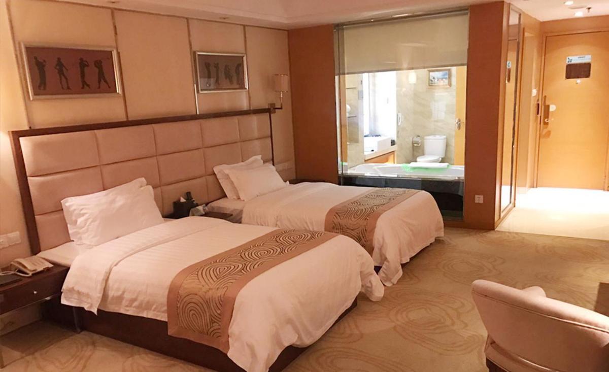 Aoyuan Golf Hotel Canton Extérieur photo